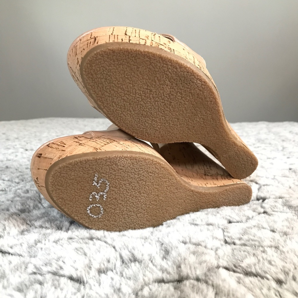 Nine West Cork Platforms - Picture 2 of 7